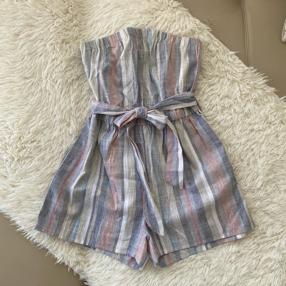 Cute strapless romper
